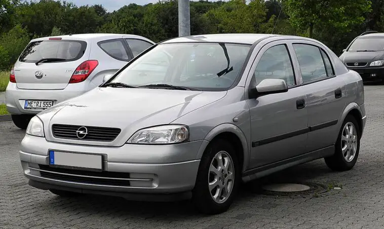 Opel Astra G (1998-2009) – Schemat Bezpieczników -