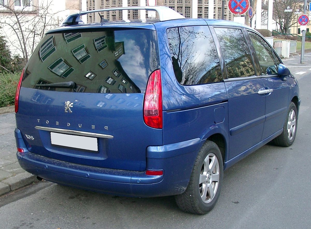 Peugeot 807 (2004-2005) – schemat bezpieczników