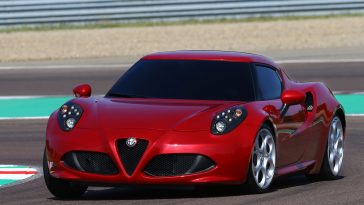 Alfa Romeo 4C (2013-2016) – skrzynka bezpieczników