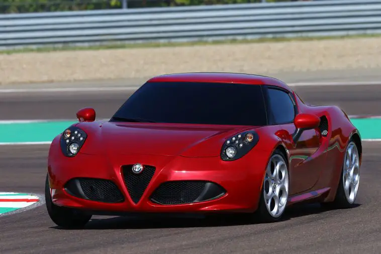Alfa Romeo 4C (2013-2016) – skrzynka bezpieczników