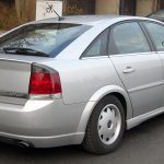 Opel Vectra C (2002-2008) – schemat skrzynki bezpieczników