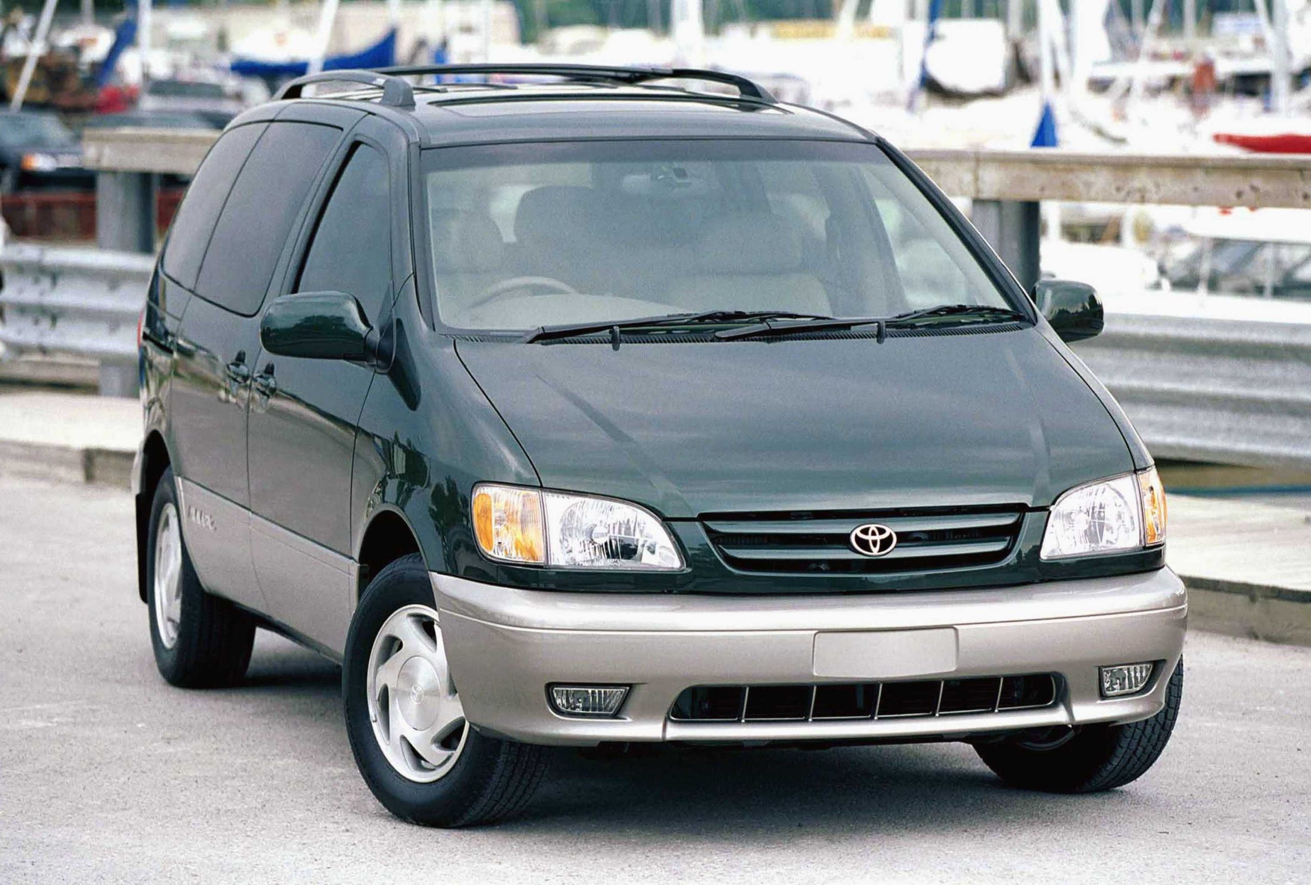 Schemat skrzynki bezpieczników - Toyota Sienna XL10 (1998-2000)